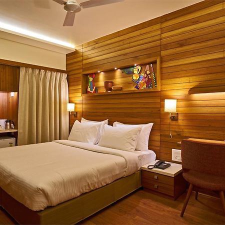Hotel Atharv Top Rated Business Hotel In Kolhapur Esterno foto