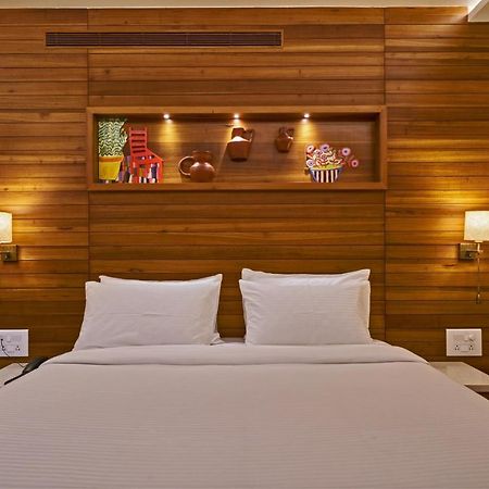 Hotel Atharv Top Rated Business Hotel In Kolhapur Esterno foto