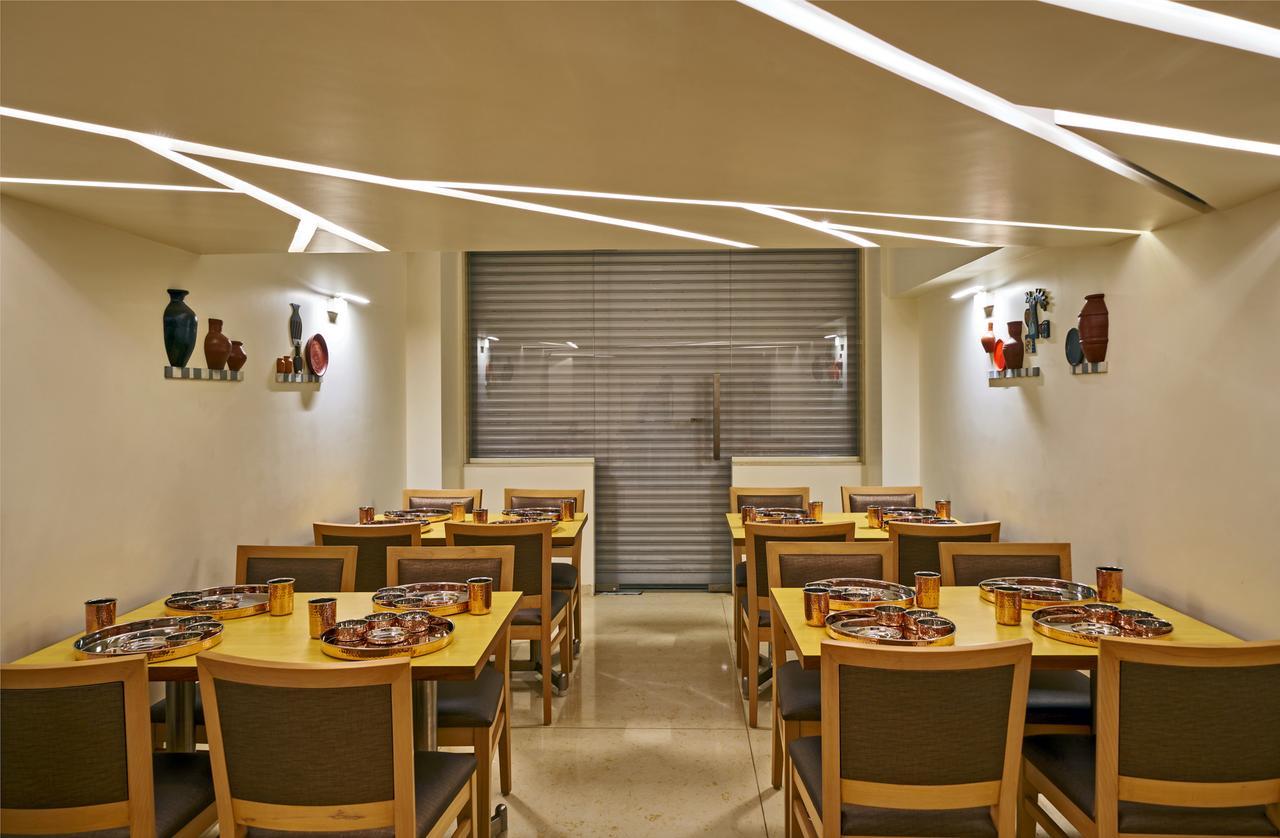 Hotel Atharv Top Rated Business Hotel In Kolhapur Esterno foto