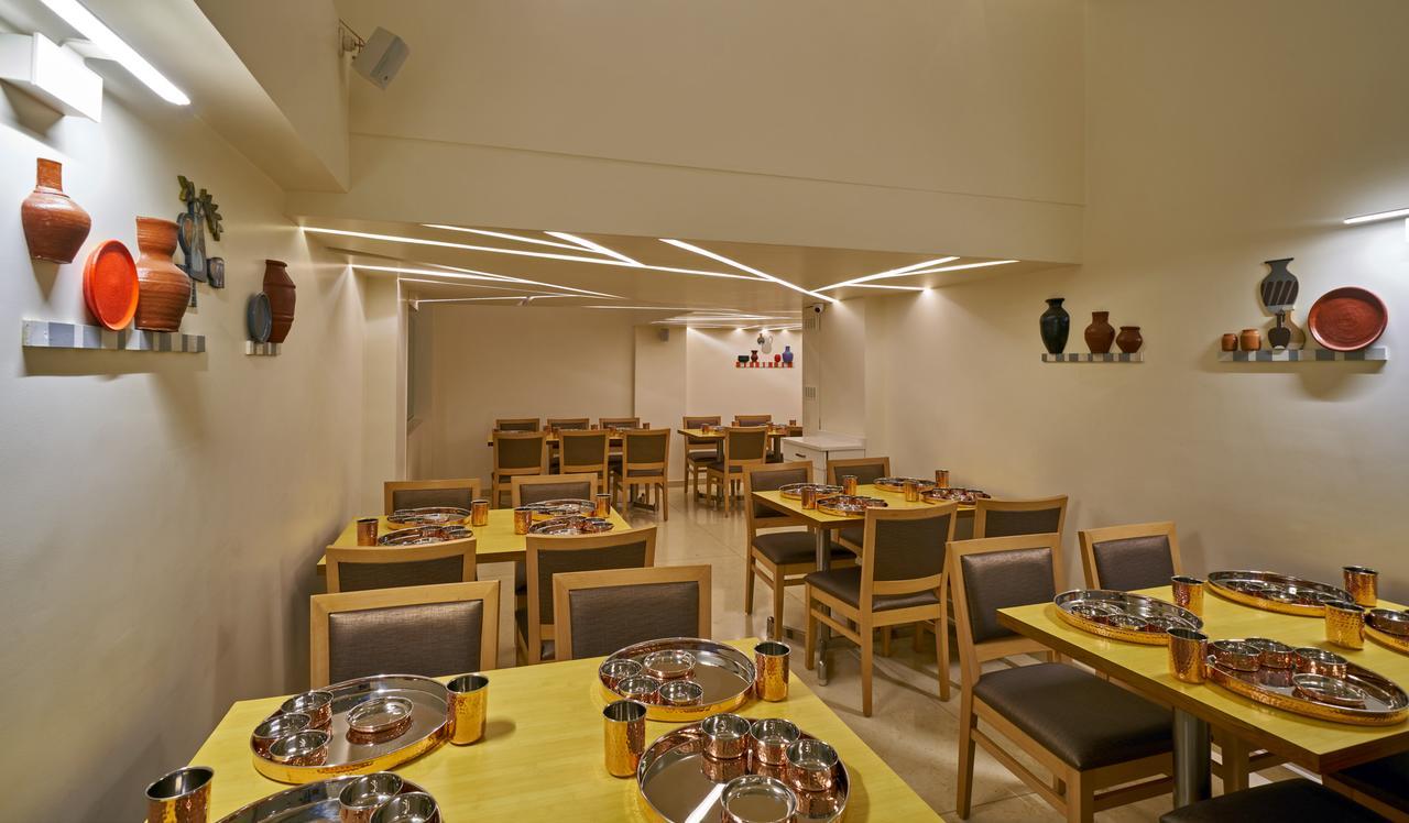 Hotel Atharv Top Rated Business Hotel In Kolhapur Esterno foto