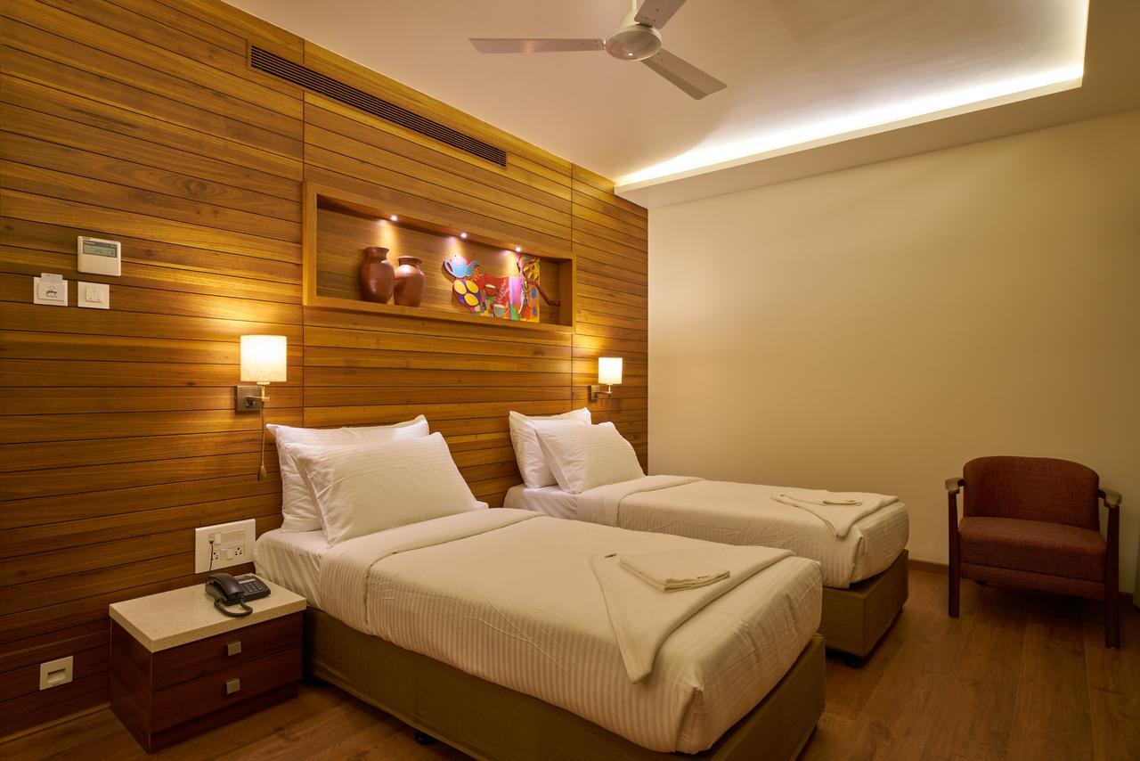 Hotel Atharv Top Rated Business Hotel In Kolhapur Esterno foto