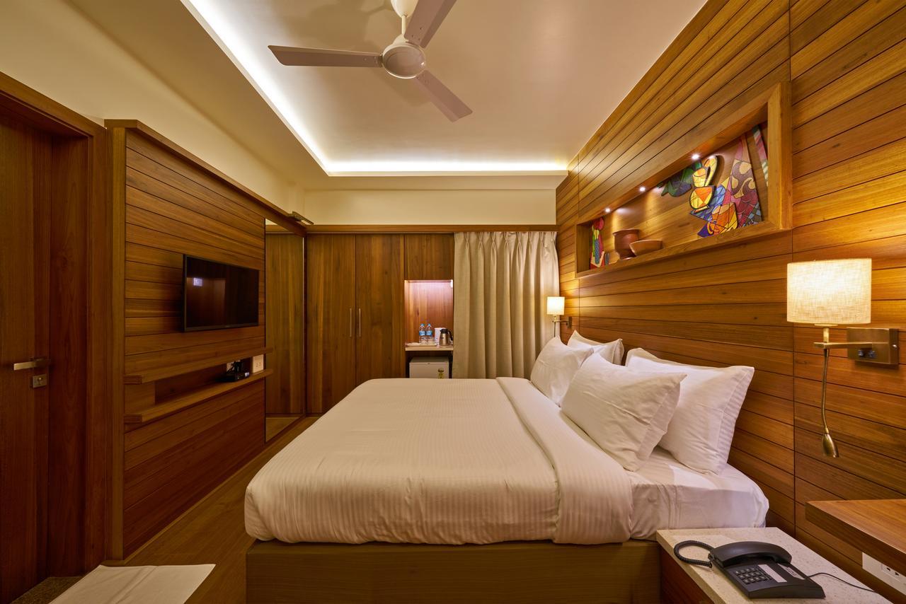Hotel Atharv Top Rated Business Hotel In Kolhapur Esterno foto