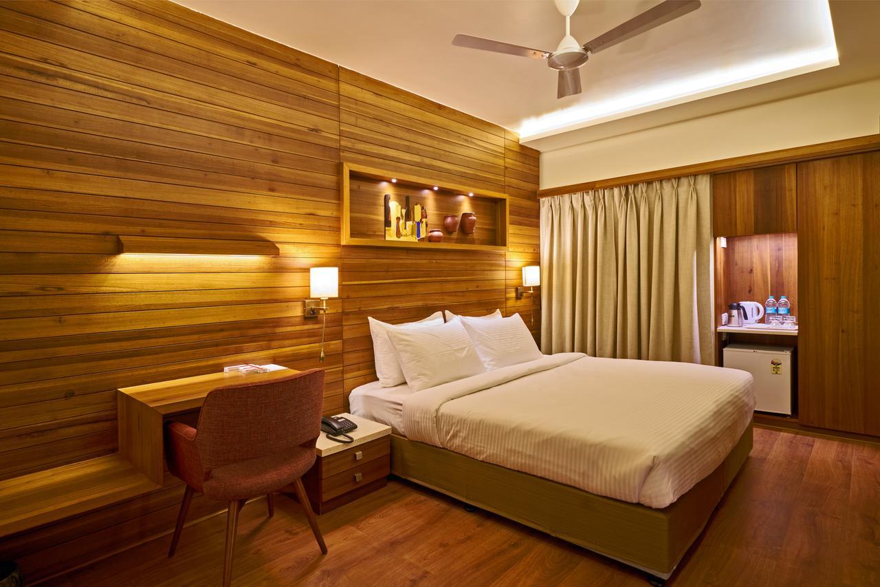 Hotel Atharv Top Rated Business Hotel In Kolhapur Esterno foto