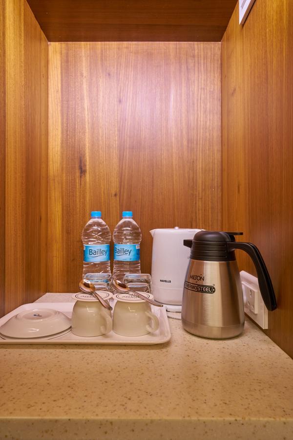 Hotel Atharv Top Rated Business Hotel In Kolhapur Esterno foto