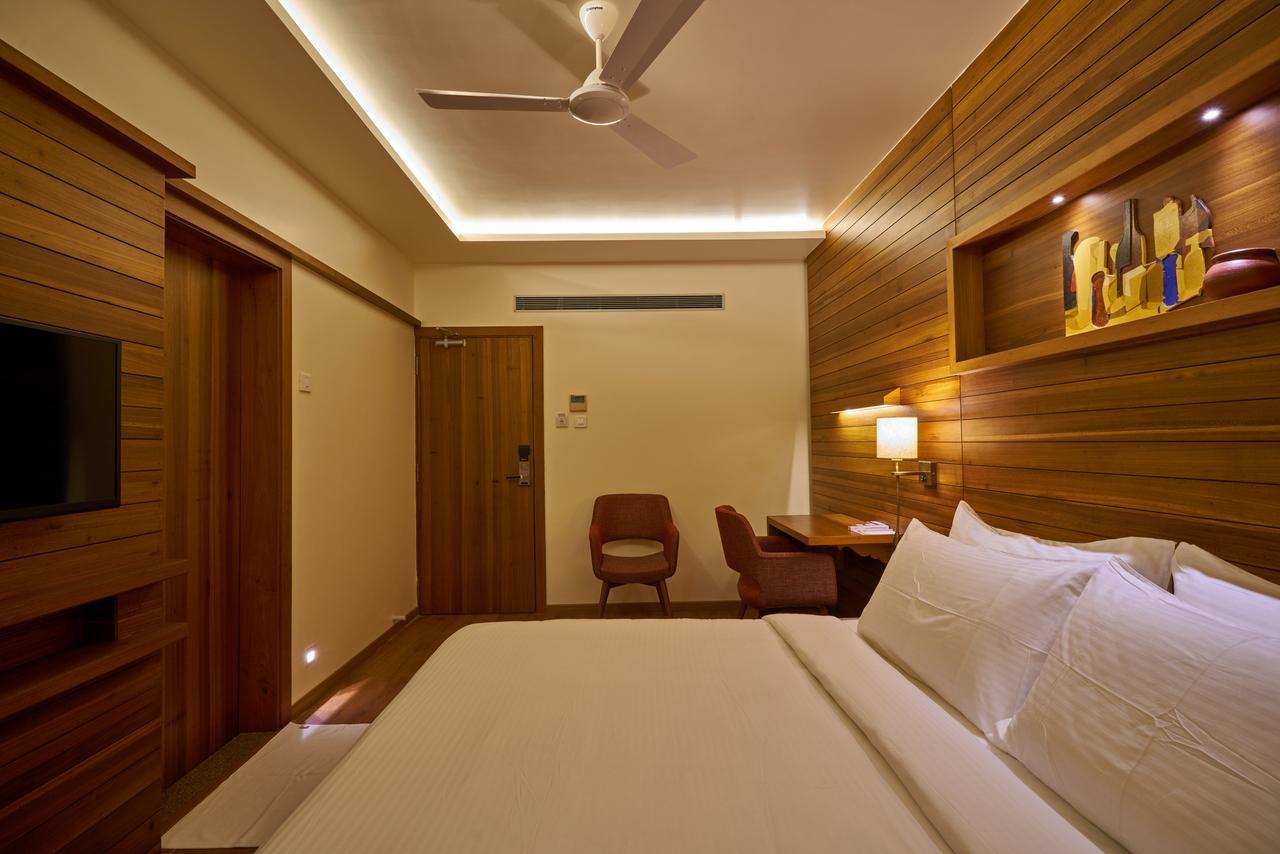 Hotel Atharv Top Rated Business Hotel In Kolhapur Esterno foto