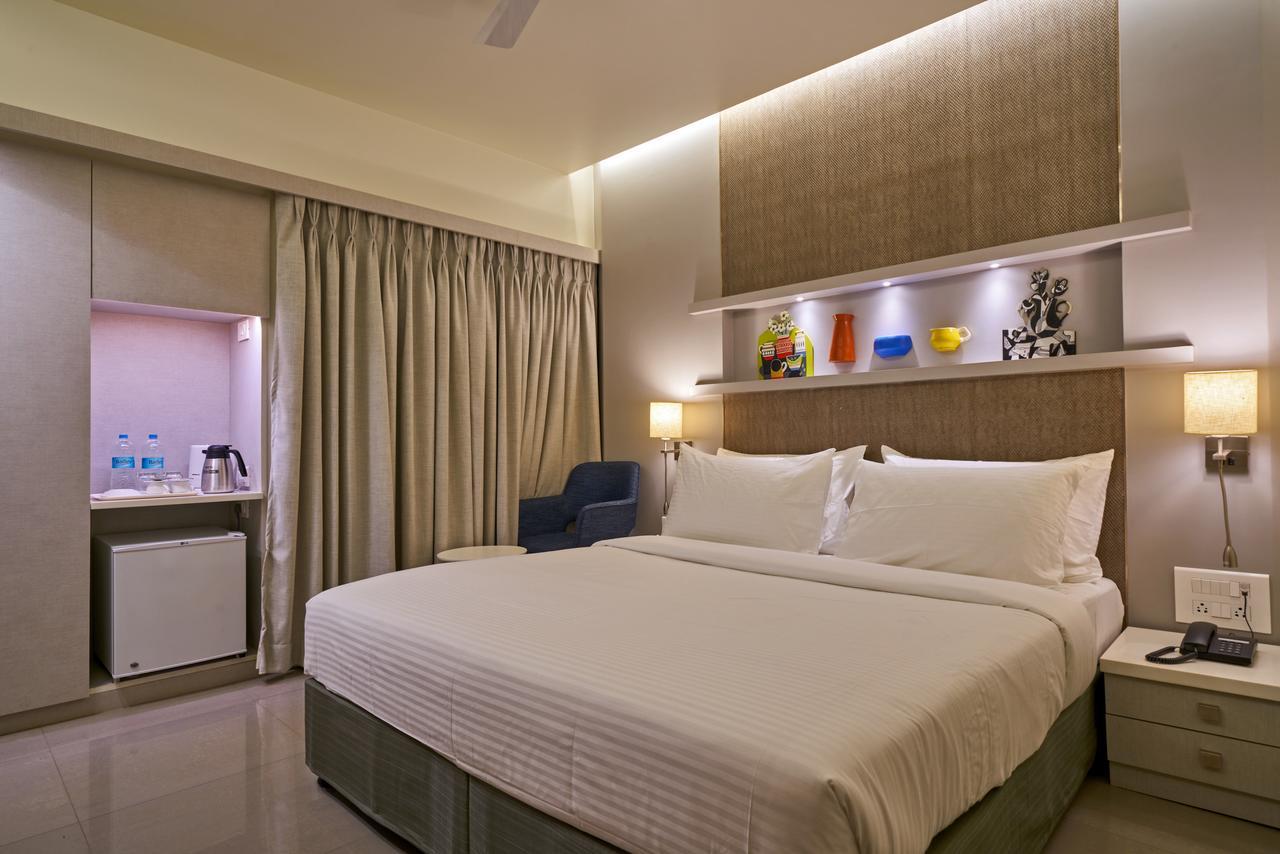 Hotel Atharv Top Rated Business Hotel In Kolhapur Esterno foto
