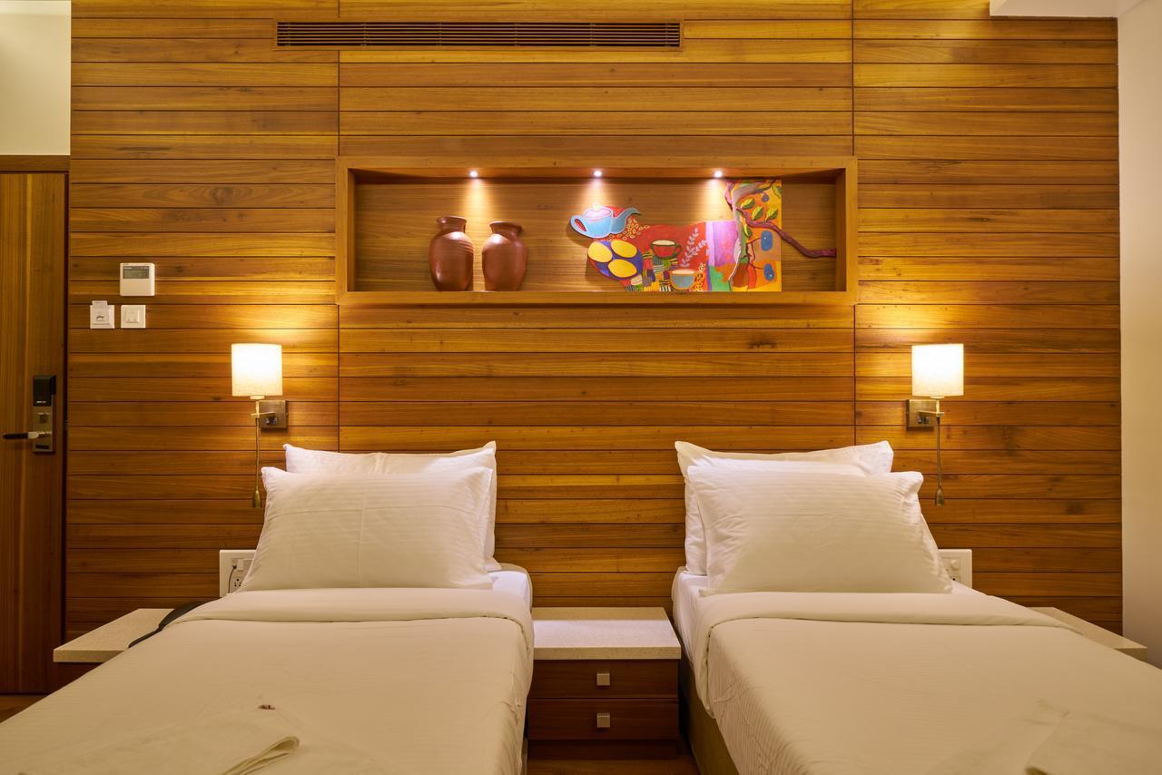Hotel Atharv Top Rated Business Hotel In Kolhapur Esterno foto